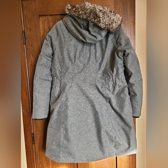 The North Face long winter coat with hood - Picture 3 of 16